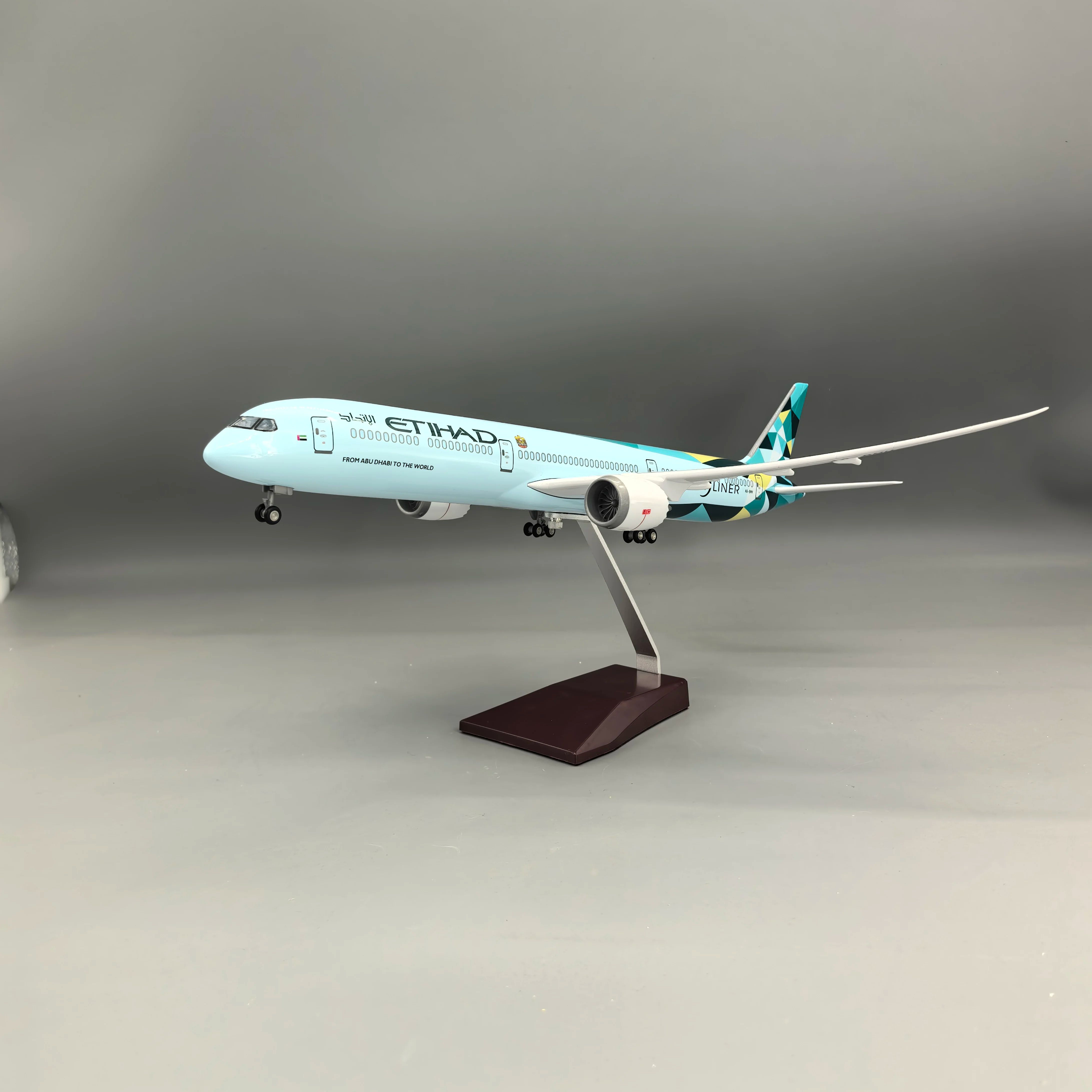 نموذج طائرة إيتihad B787-10 در - مراجعة Model Airplane Plastic وسعره